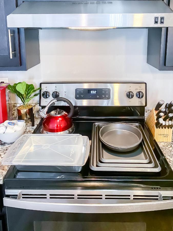 Full Kitchen,King,W/D,Netflix,2 Smart Tvs,Parking Apartment Луисвил Екстериор снимка