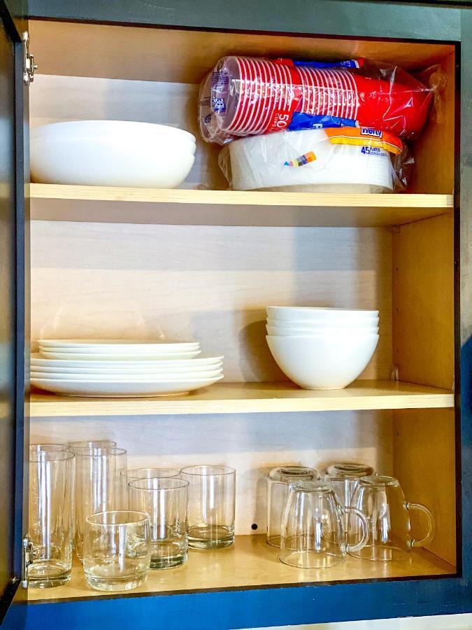 Full Kitchen,King,W/D,Netflix,2 Smart Tvs,Parking Apartment Луисвил Екстериор снимка